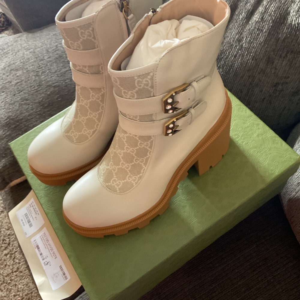 Gucci Boots Women’s (Shear ) sz 9 - Picture 2 of 5